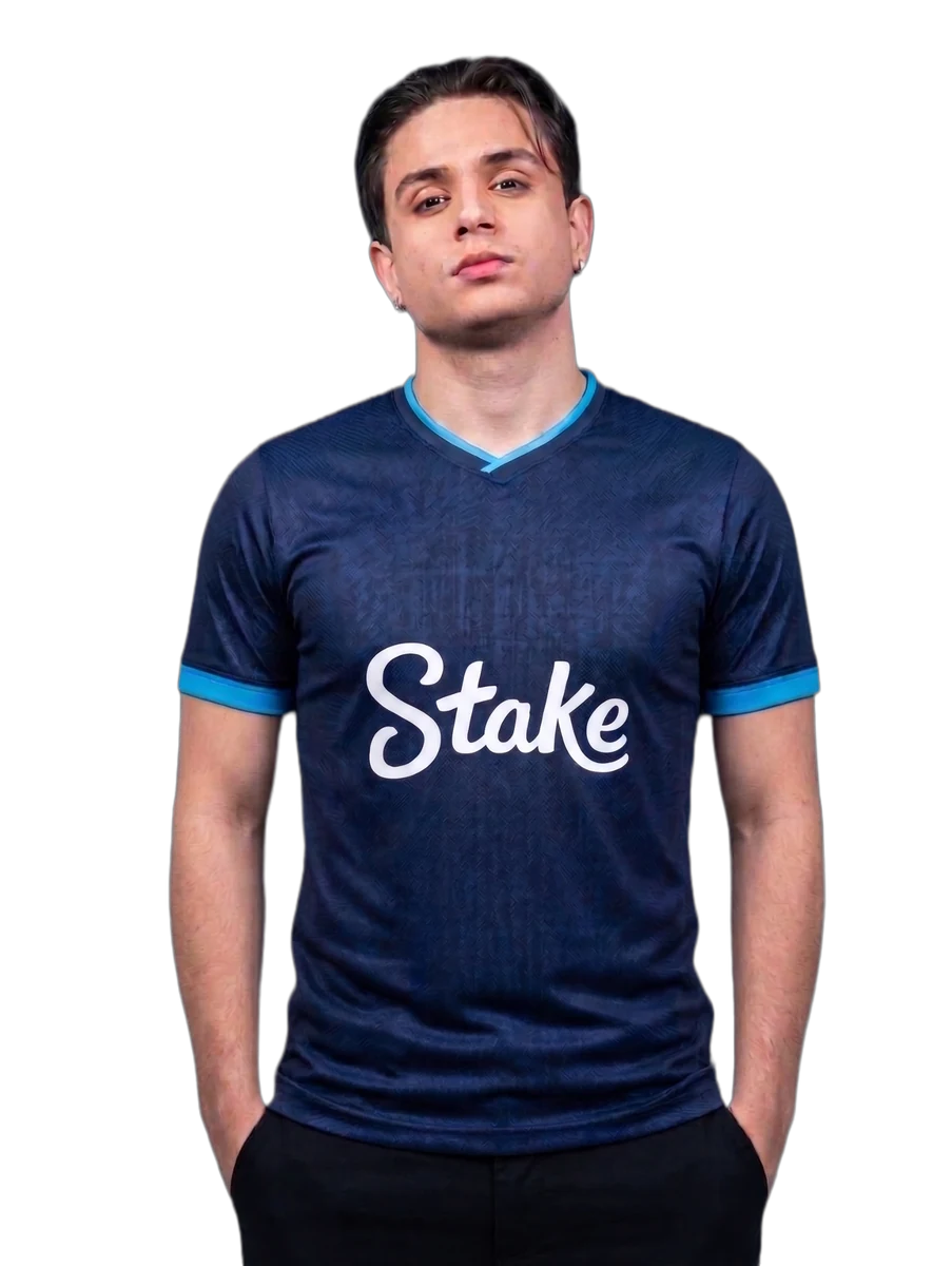 Paulinho o Loko com a camisa Stake