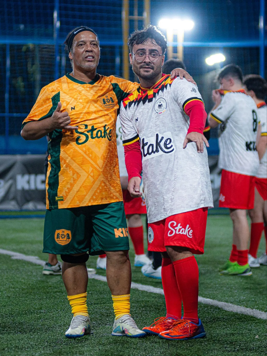 Times perfilados no gramado